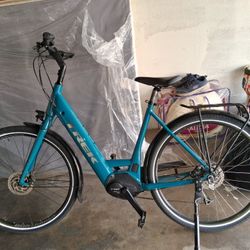 Trek Verve+ 3 Lowstep  Aluminum Hybrid E-bike 