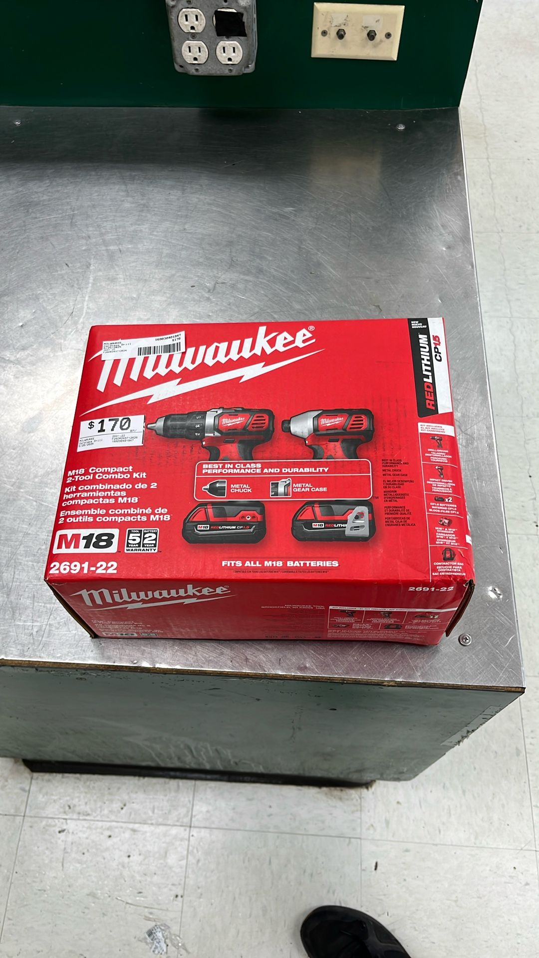Milwaukee 2 Pc Cordless Combo 2 Batteries And Charger And Bag