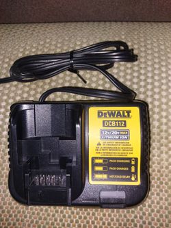 Dewalt DCB 112 Charger