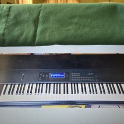 Korg T1  M1 0n Steroids 88 Keys