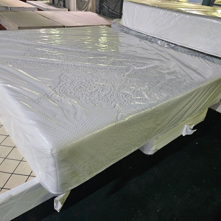 KING 12IN. MEMORY FOAM MATTRESS