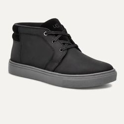 UGG MENS SHOES SIZE 13