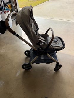 Nuna Triv Stroller