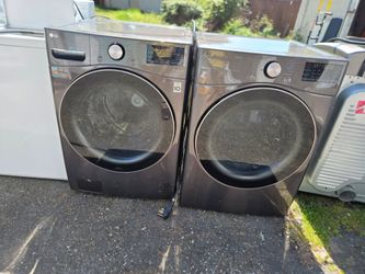 Lg Washer And Dryer Set Electric Thin q like new