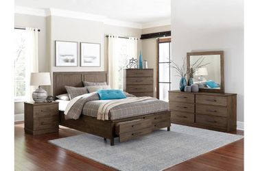 New 4pc king or California king platform bedroom set tax included free delivery