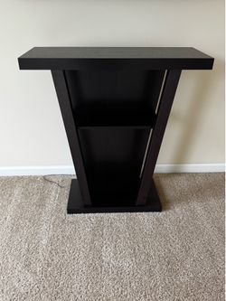 Foyer table - dark brown - excellent condition