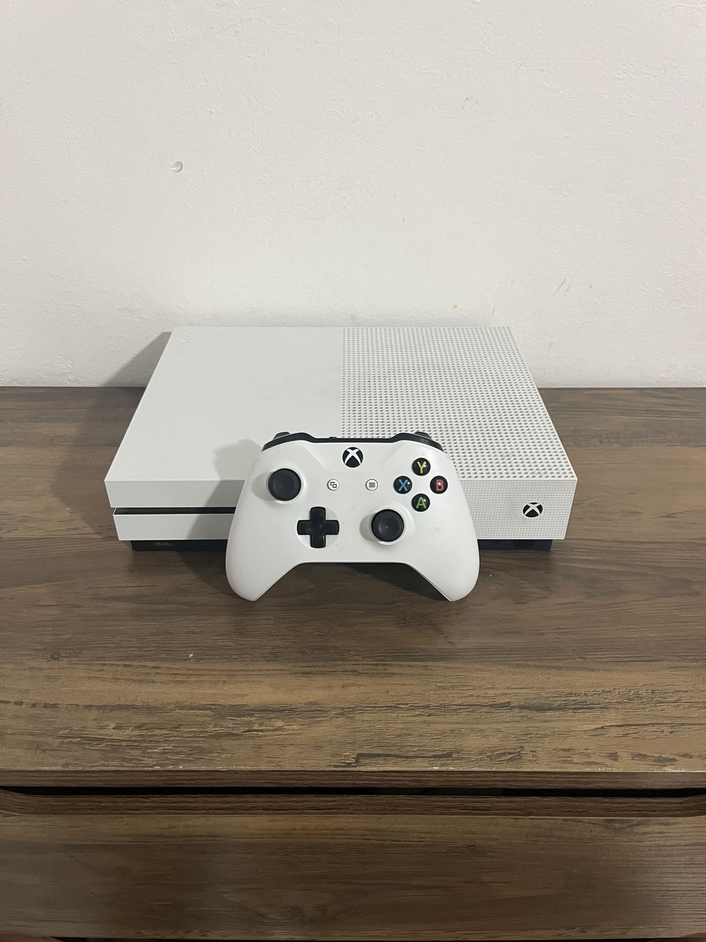 Xbox One S