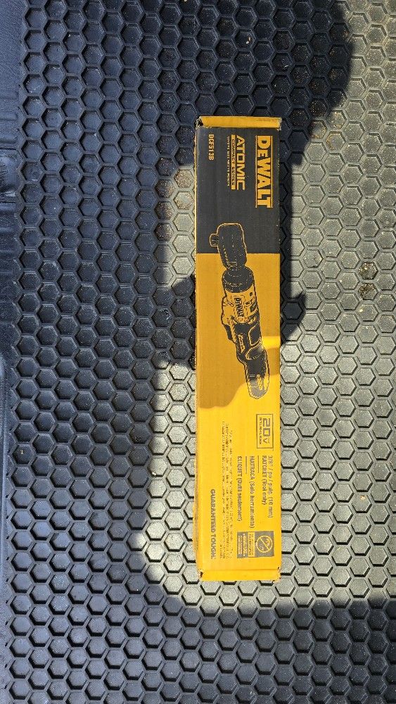 Dewalt 20v 3/8 Atomic Ratchet