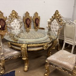 Round Dinning Table Set