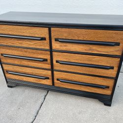 Lovely 6 Drawer Dresser