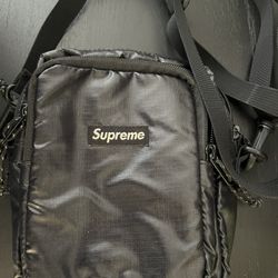Supreme Cross Bag