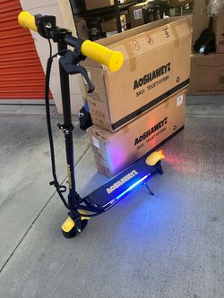 Aoshaweyz Electric Scooter with LED Lights