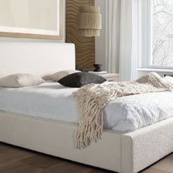 Queen Bed 