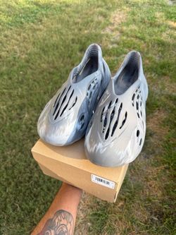 Yeezy Foamrunner MX Granite Sz12