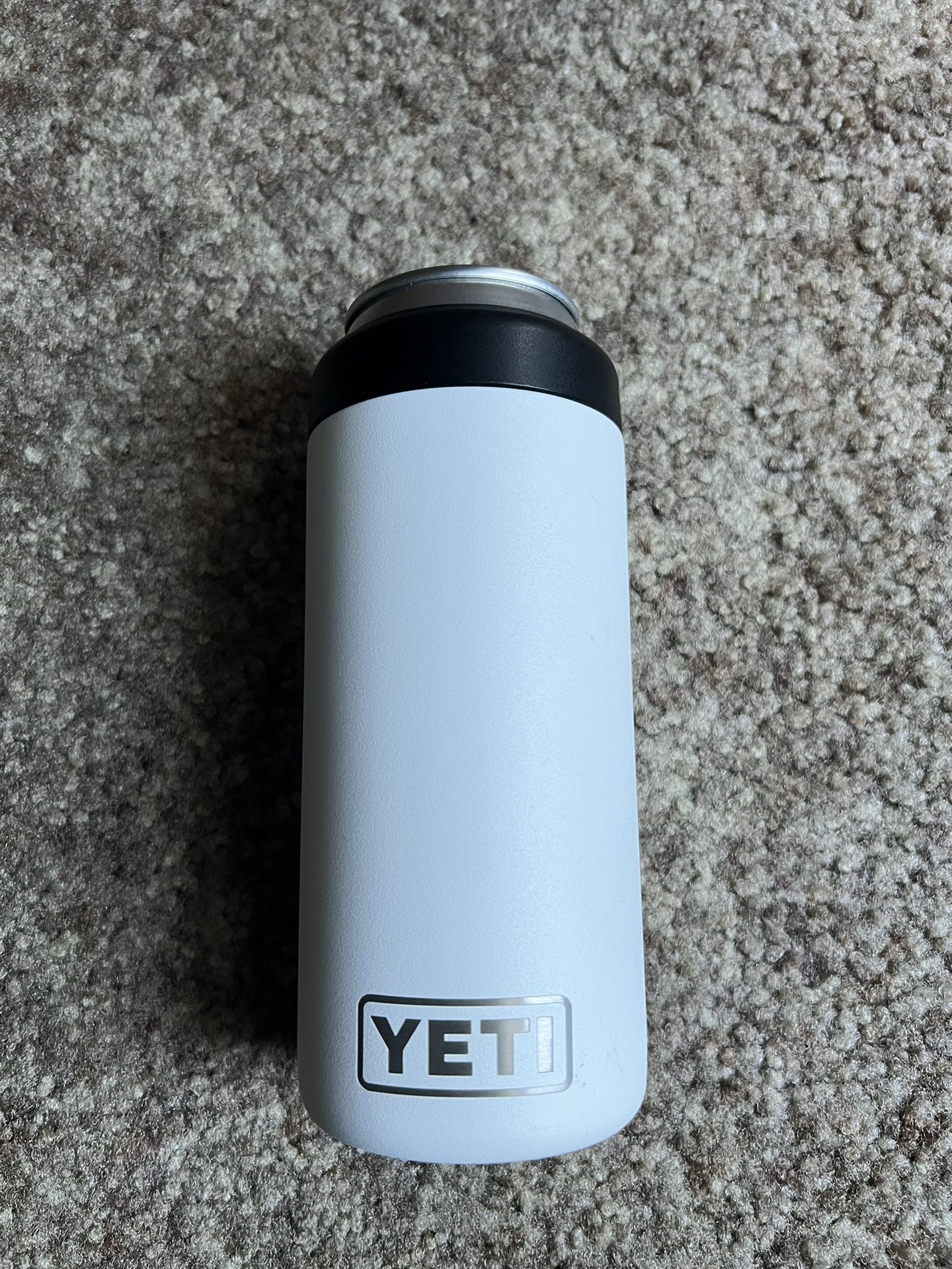 YETI 12 OZ COLSTER SLIM CAN COOLER