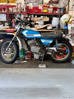 1972 Suzuki (Real Nice!)