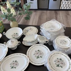 Noritake China Set Nippon Toki Kaisha - White Gardenia 