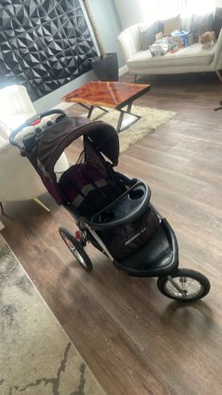 70$ running stroller with speaker