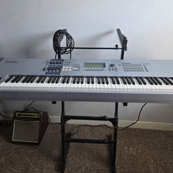 Yamaha Motif Es8