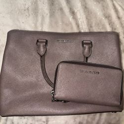 MICHAEL KORS MEDIUM PURSE & WALLET