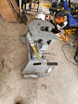 B & W 25K 5th wheel hitch
