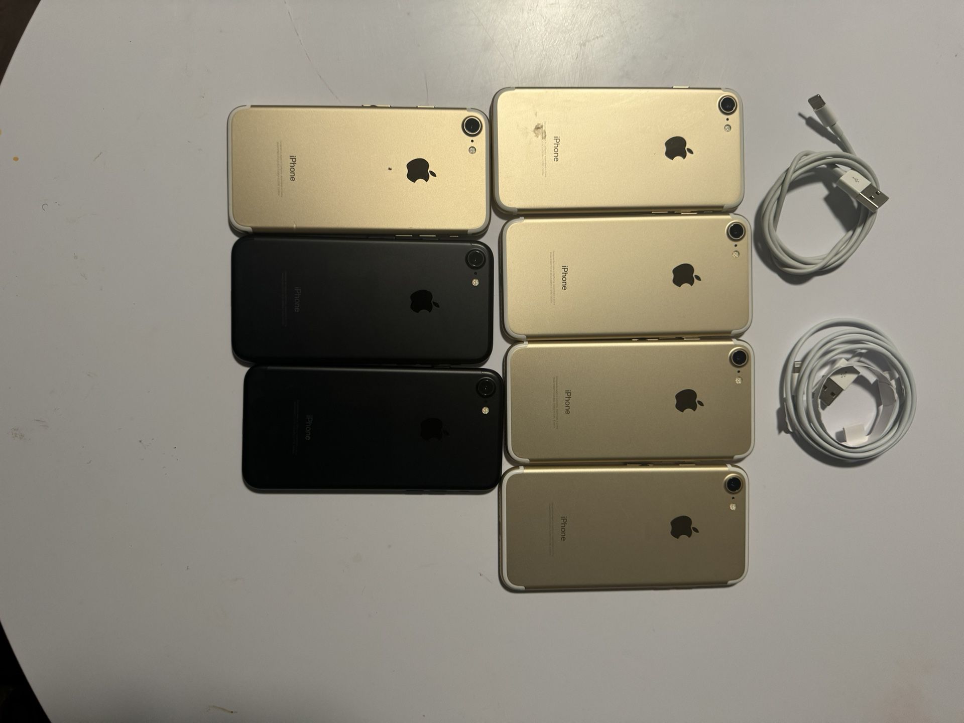 iPhone 7 32gb Factory Unlocked Like New 