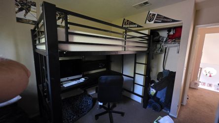 Full Size Loft Bed With Desk