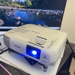 Epson HDMI video projector