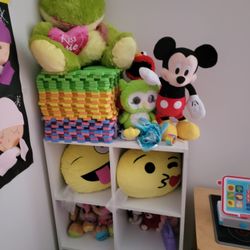 Decorative Toys 🧸