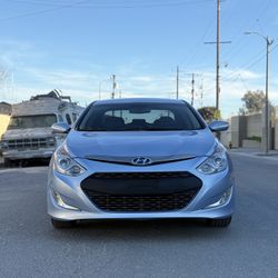 2013 Hyundai Sonata Hybrid