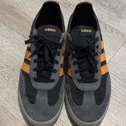 Adidas sambas sz 9.5