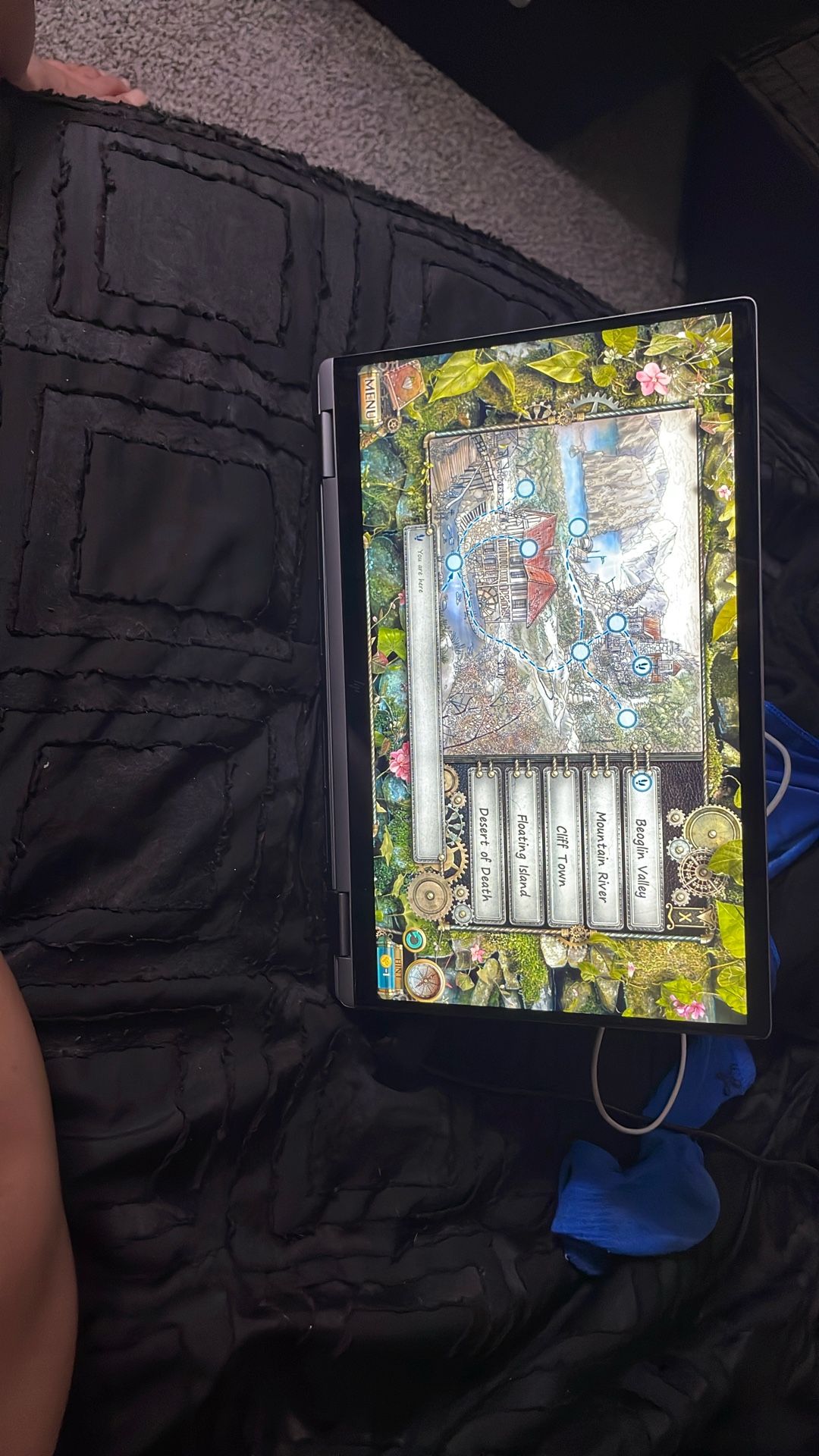 Folding laptop