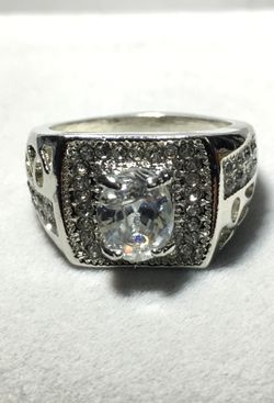 Women’s men’s classic wedding engagement ring 💍 sz 9