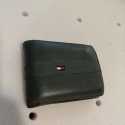 Tommy Hilfiger Leather Wallet