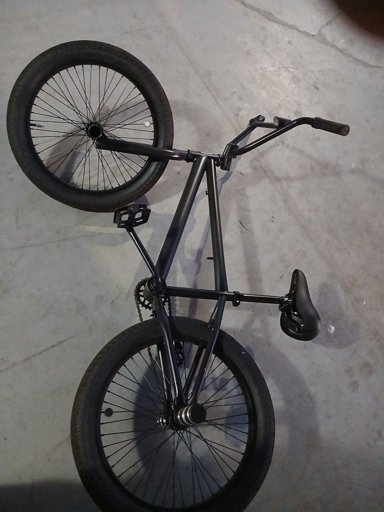 Mongoose BMX Bike 20 In