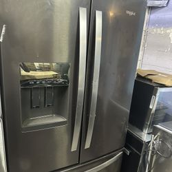 whirlpool black stainless refrigerator 36 new 