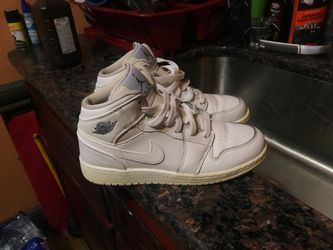 Air Jordan’s Retro 1s