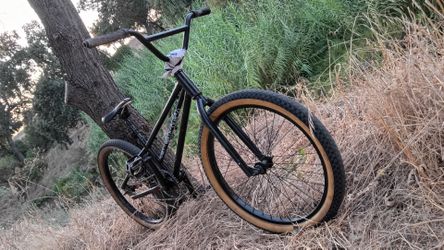 24-in thruster BMX