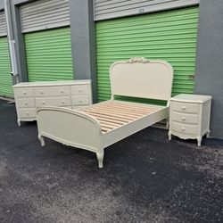 Full Size Bedroom Set 