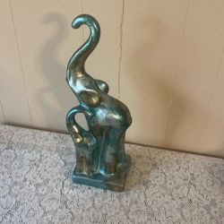 Beautiful Statue Of Elephants