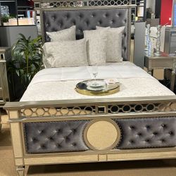 💥McLennan Bedroom Set

💥👈Financing Available Only $10 Down Payment🥳