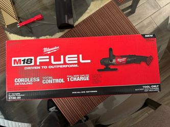 Milwaukee M18  Polisher