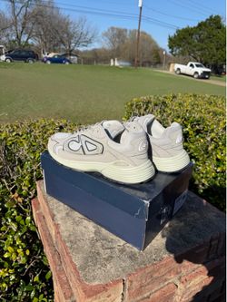 Grey Dior B30
