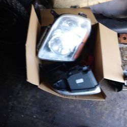2007 GMC Headlights