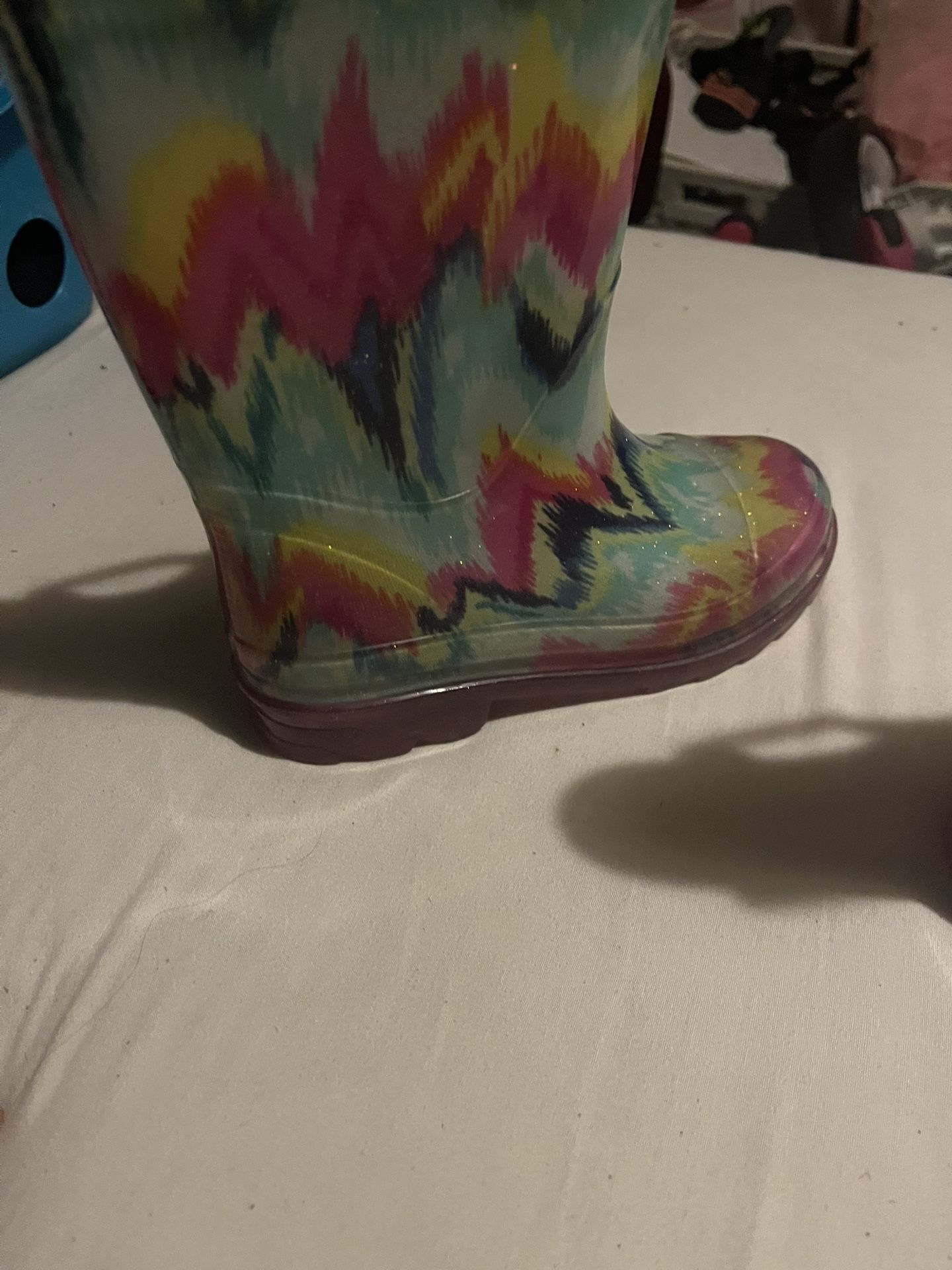 Girls Rain Boots. W Lights Size 9/10
