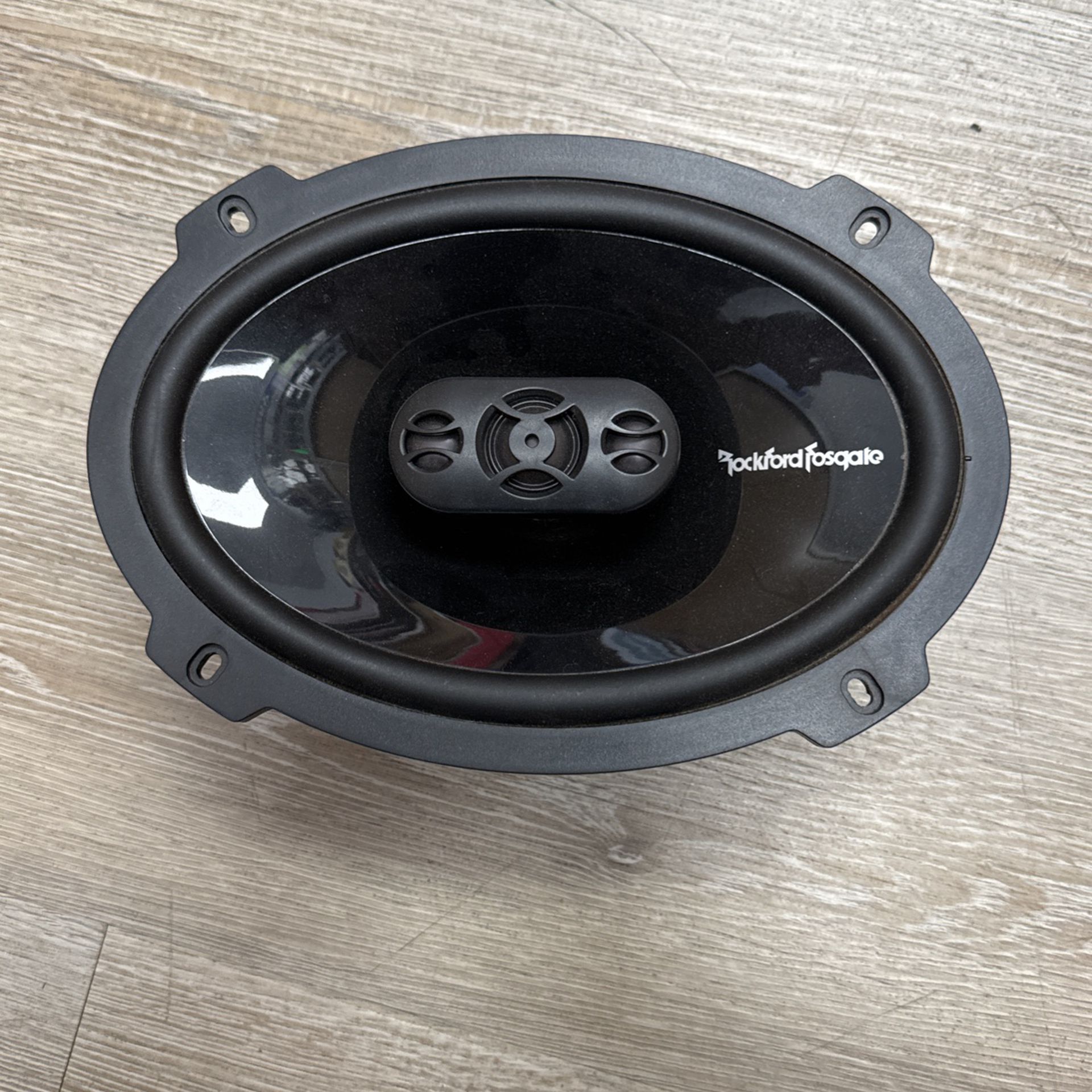 Single Speaker P1694