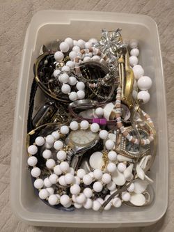 Vintage to now jewelry lot