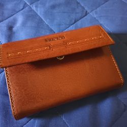 Ladies Tan Brown Leather Trifold Wallet 
