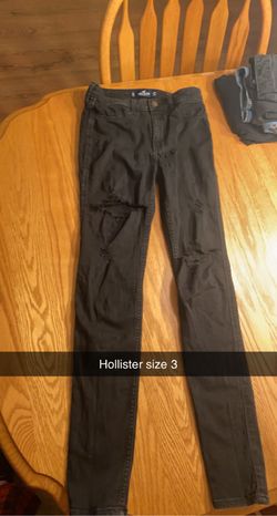 Hollister Ripped Jeans 