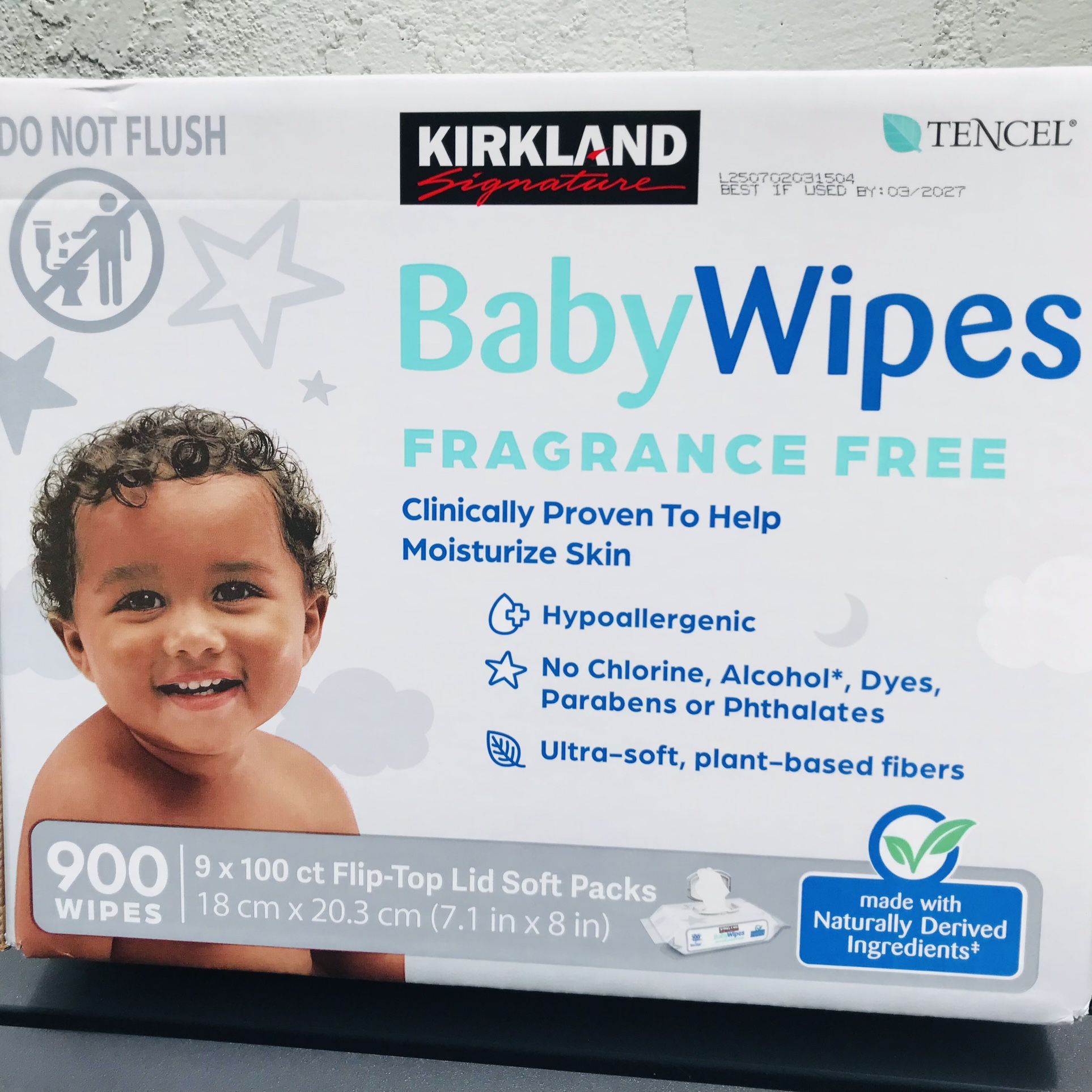 Kirkland Baby Wipes 900